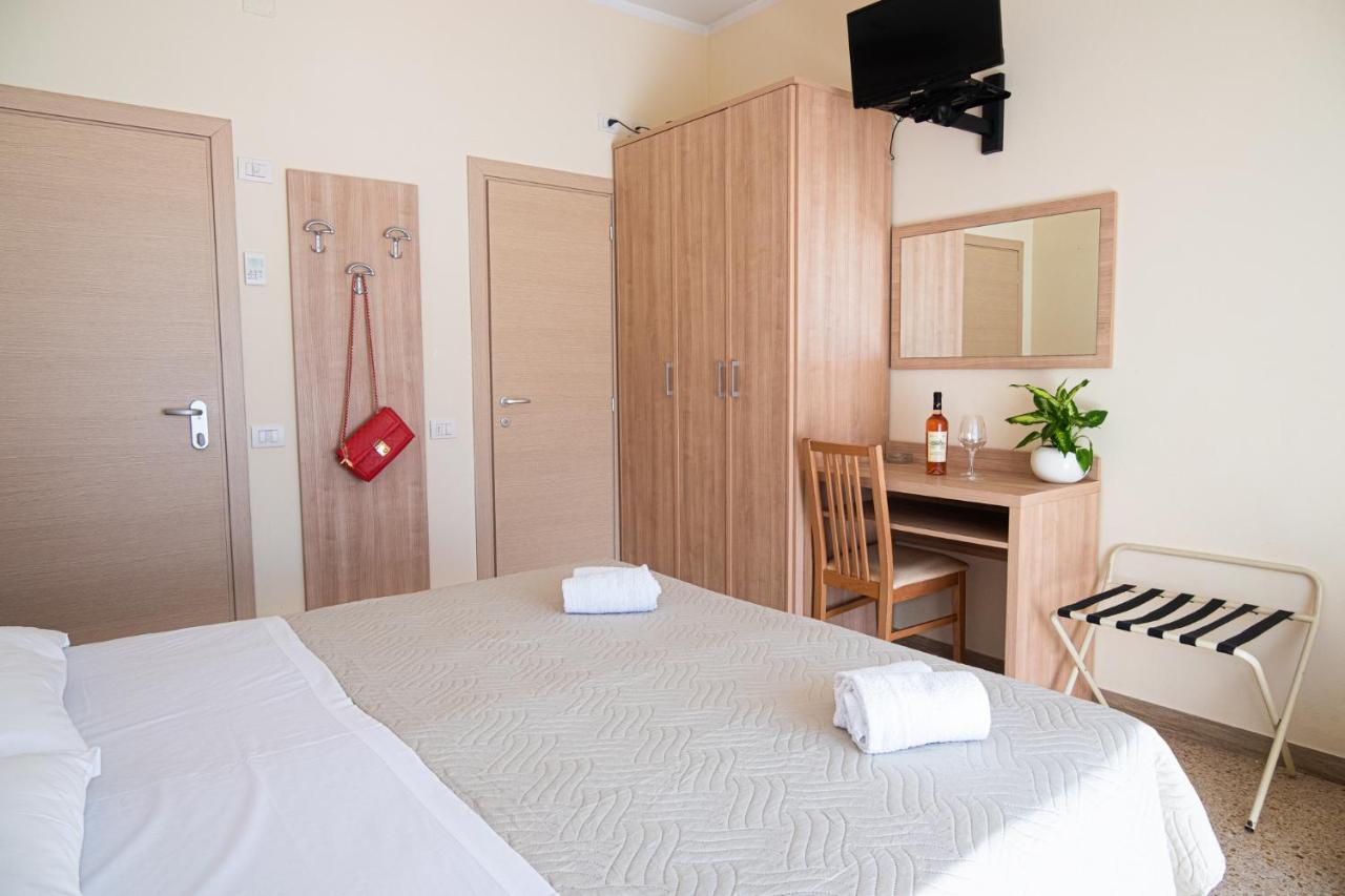 Hotel Cormoran Riccione Ngoại thất bức ảnh