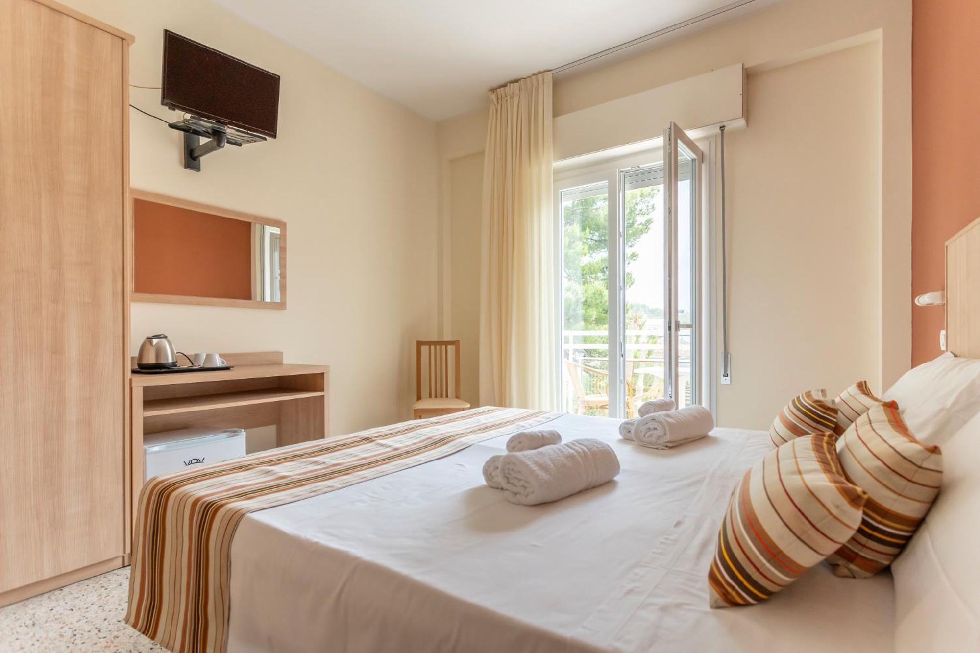 Hotel Cormoran Riccione Ngoại thất bức ảnh