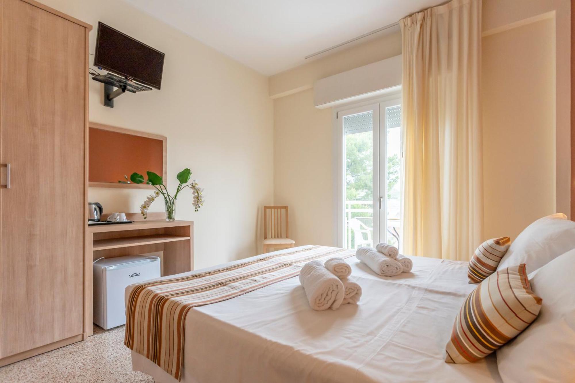 Hotel Cormoran Riccione Ngoại thất bức ảnh