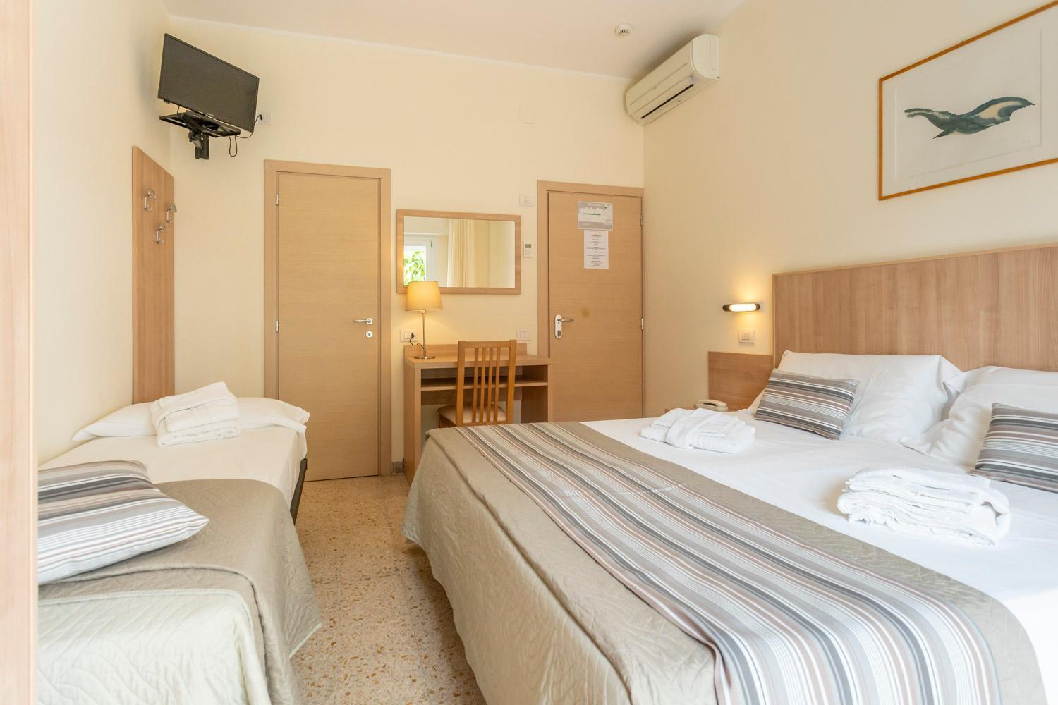Hotel Cormoran Riccione Ngoại thất bức ảnh