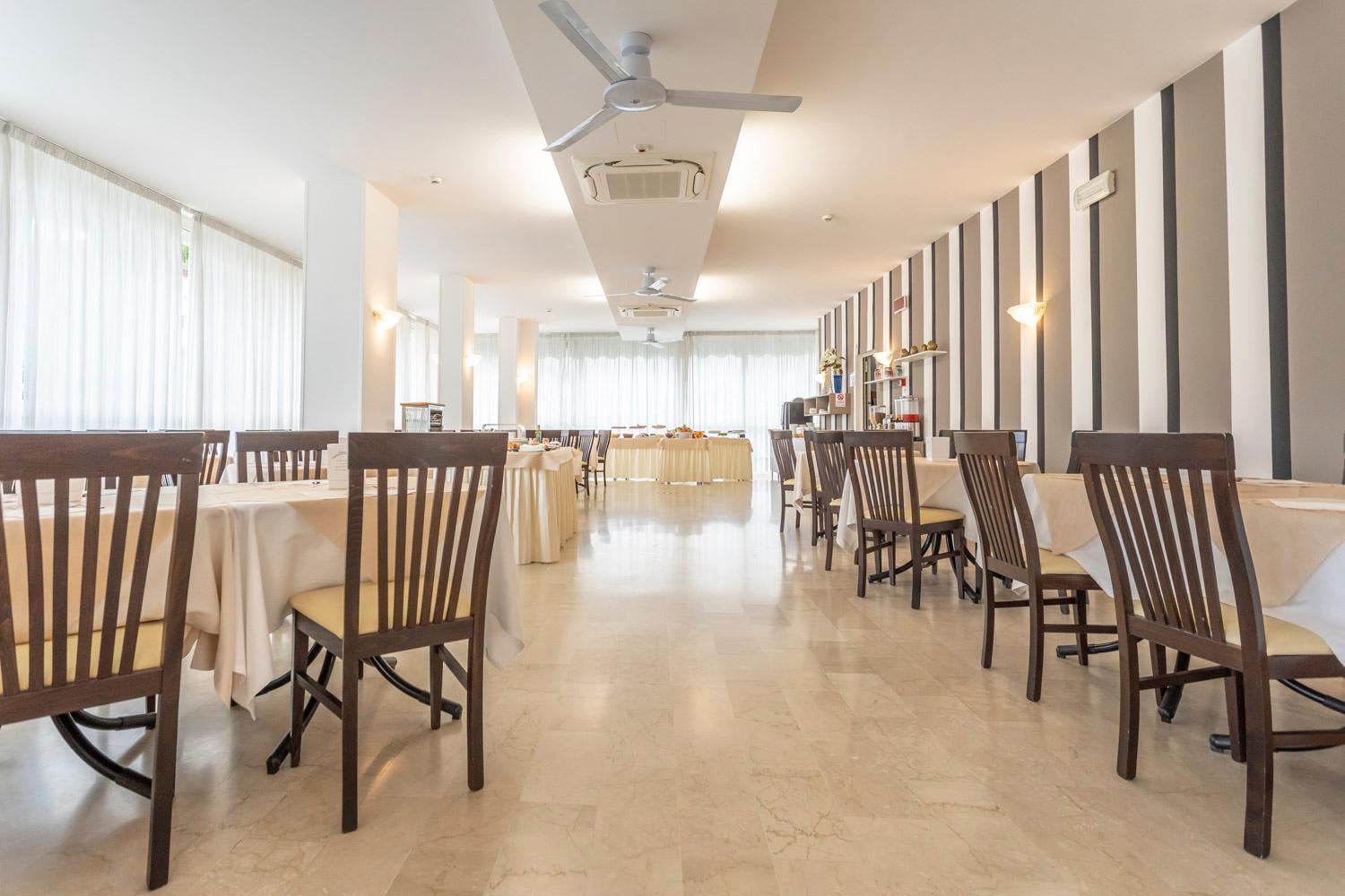 Hotel Cormoran Riccione Ngoại thất bức ảnh
